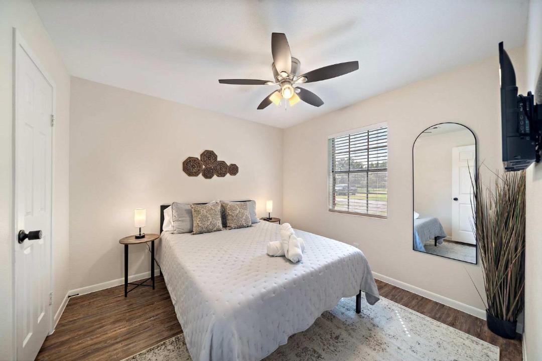 Photo of Bedroom in El Lago