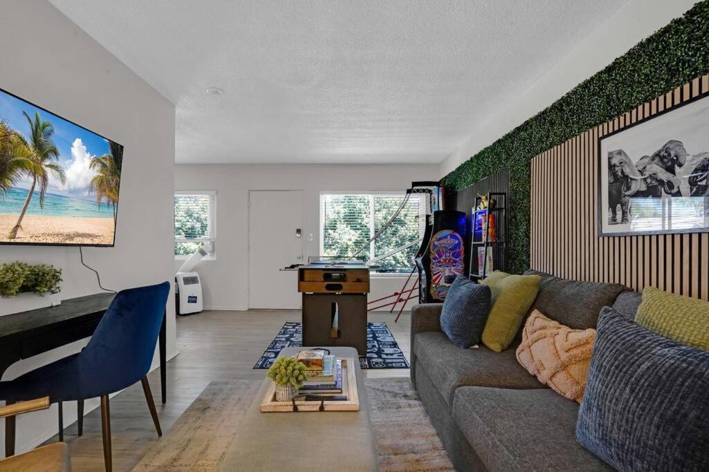 Photo of Livingroom in Eastside