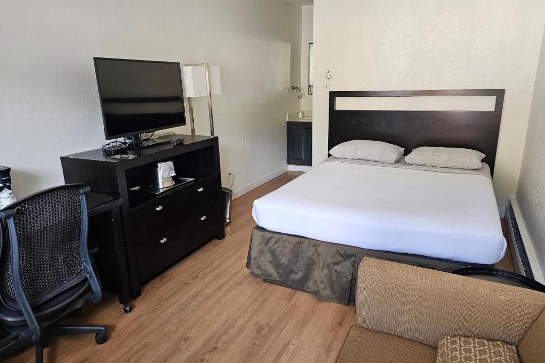 Photo of Bedroom in Idaho Springs
