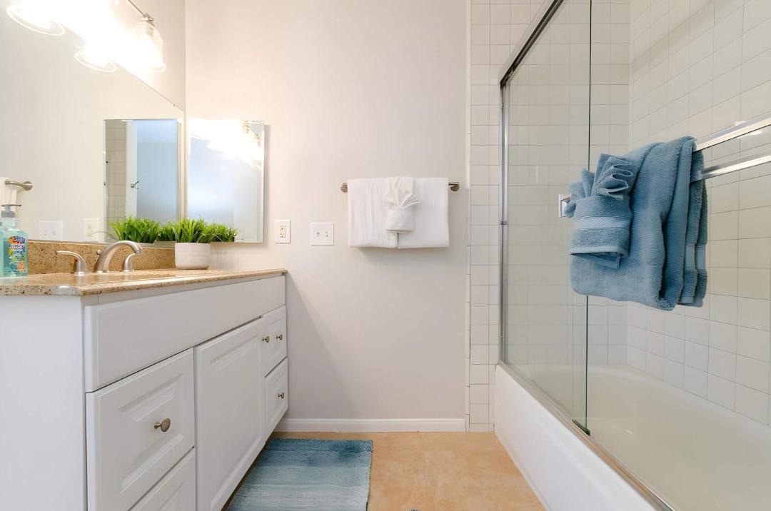 Photo of Bathroom in Sunset Cliffs