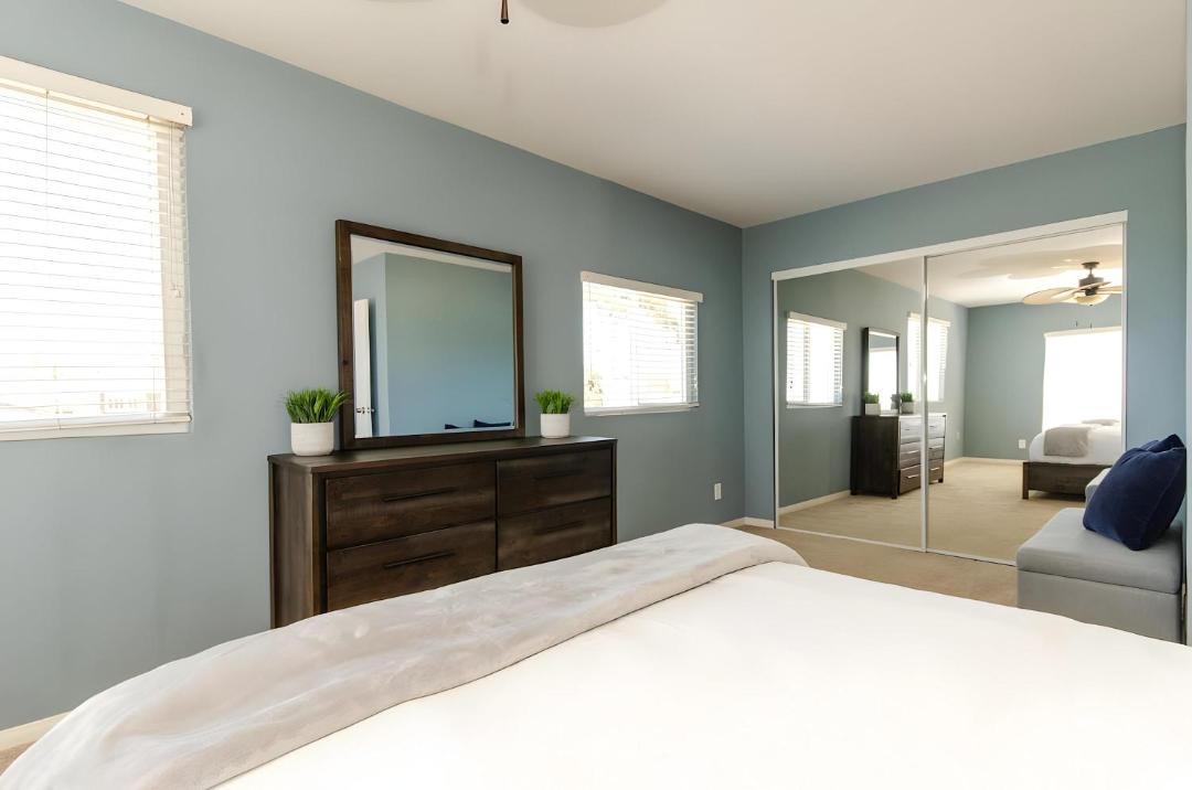 Photo of Bedroom in Sunset Cliffs