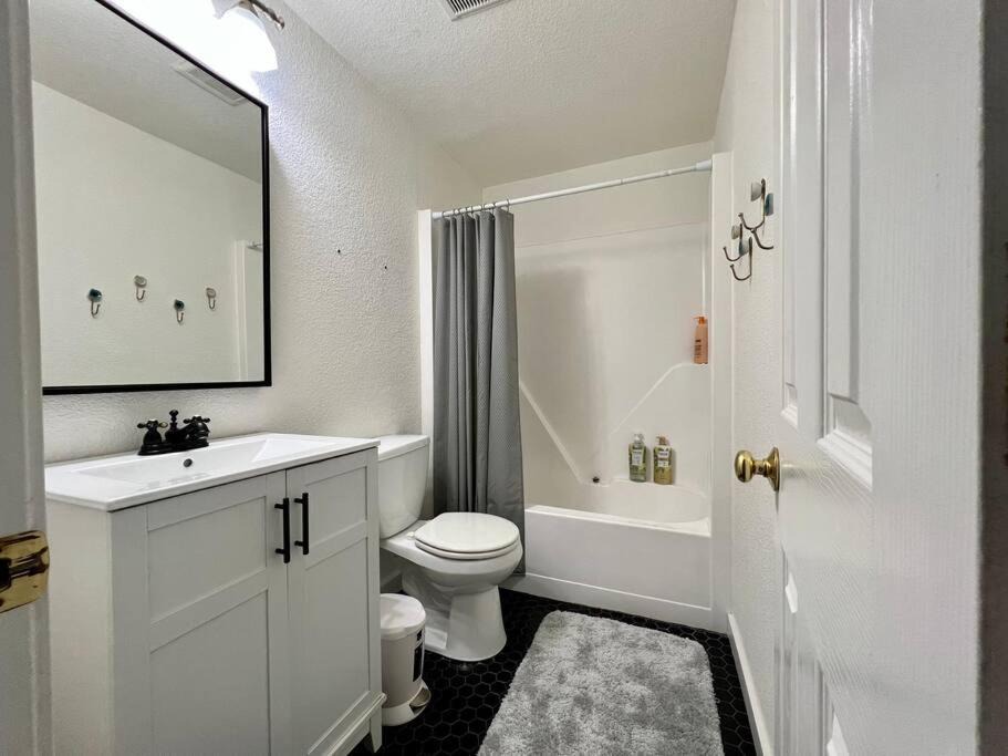 Photo of Bathroom in Broomfield