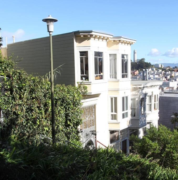 Photo of Others in Russian Hill