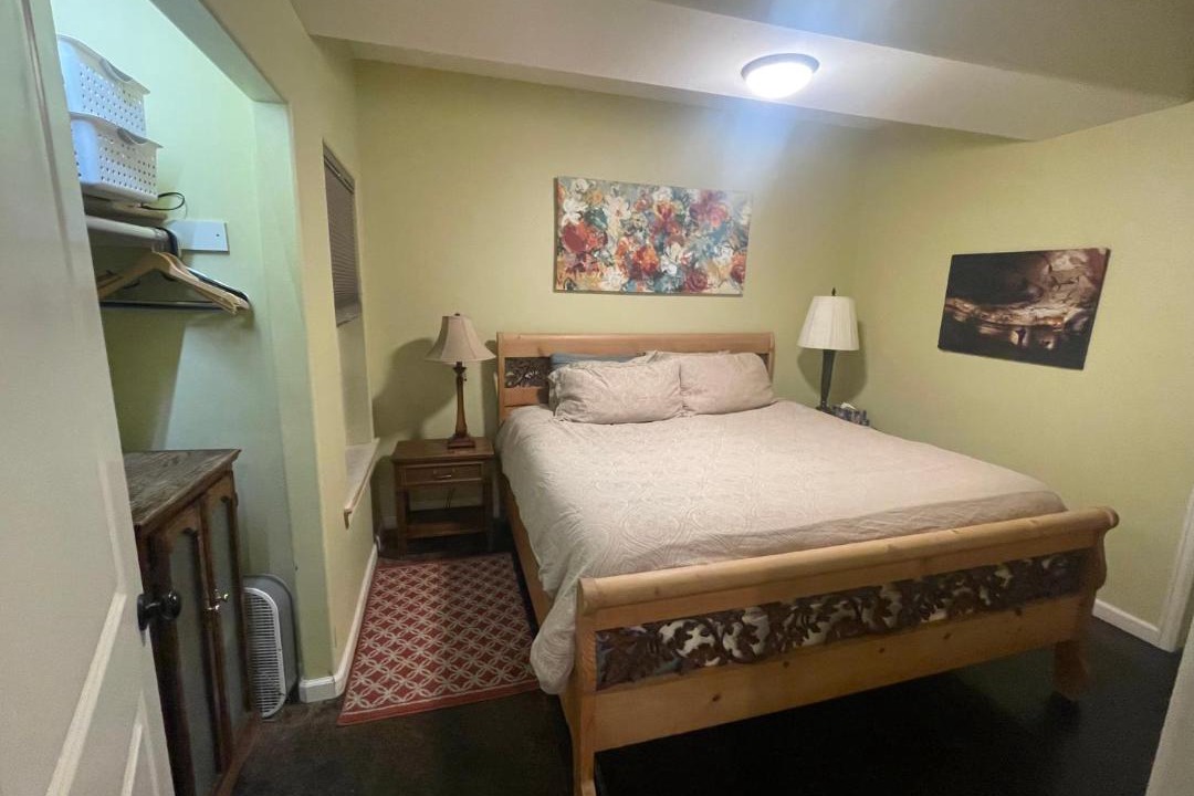 Photo of Bedroom in Jamestown