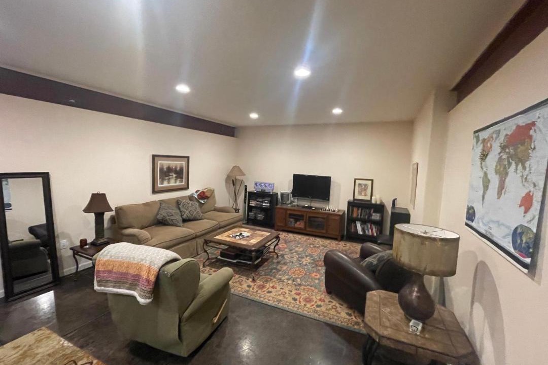 Photo of Livingroom in Jamestown