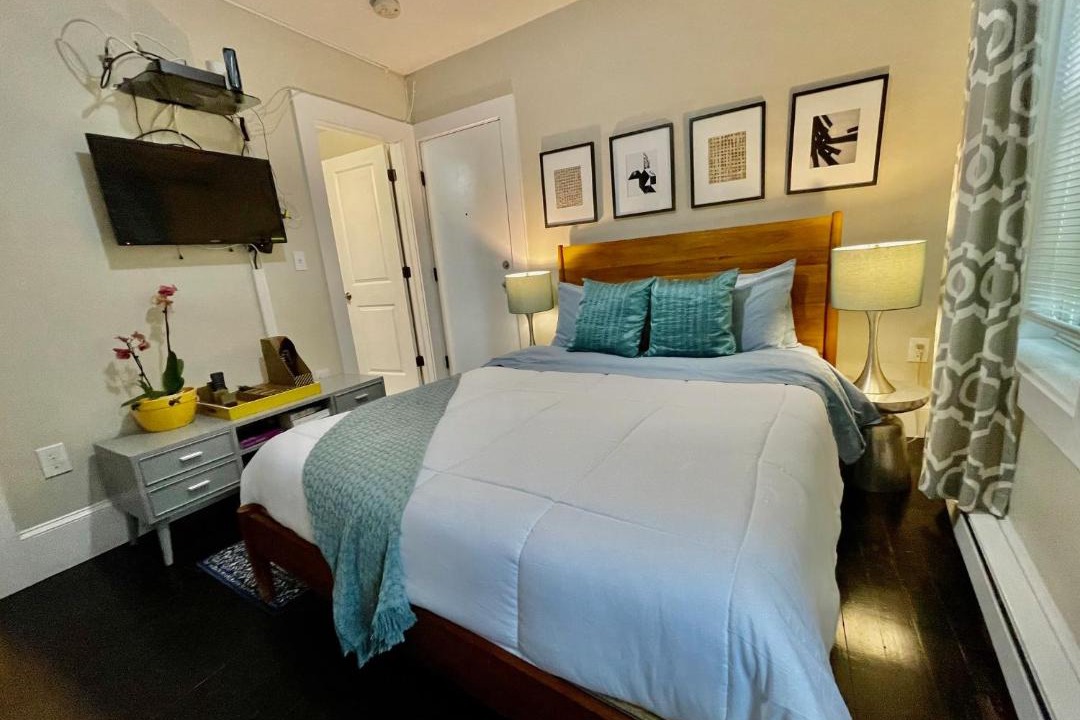 Photo of Bedroom in North End