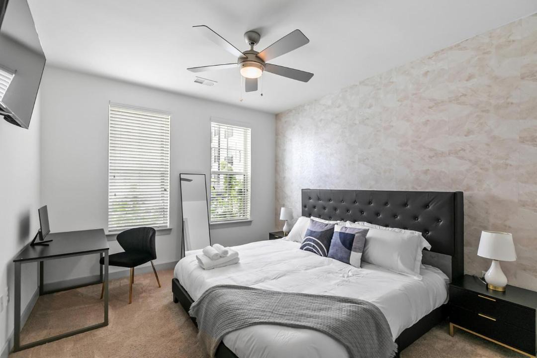 Photo of Bedroom in Forest Park