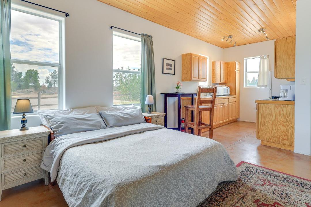 Photo of Bedroom in Mesilla Park