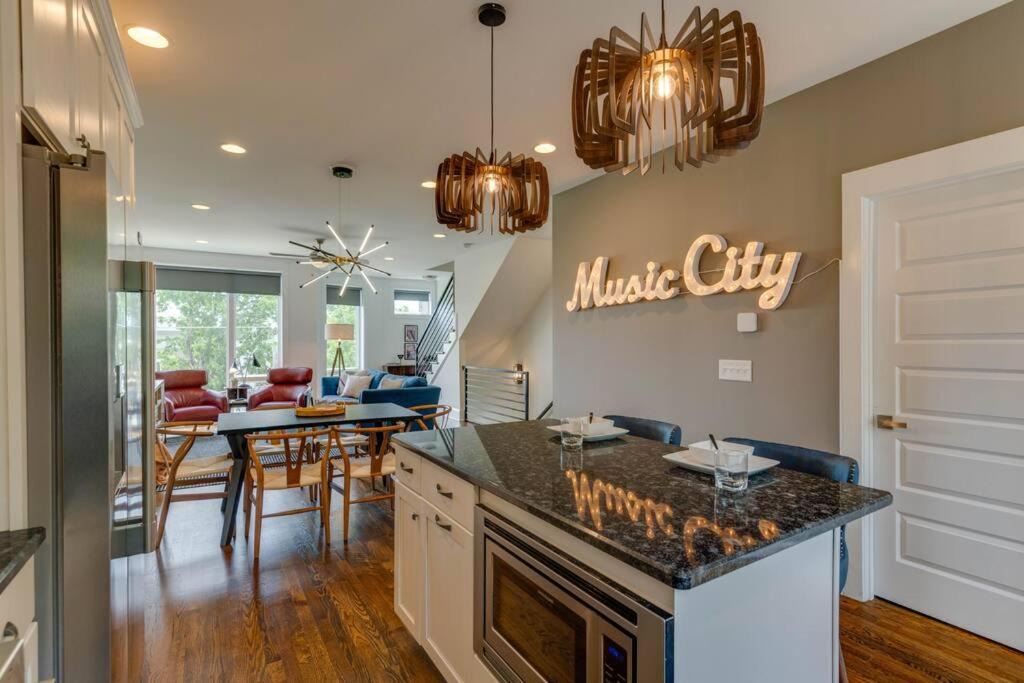 Photo of Kitchen in Eighth Avenue