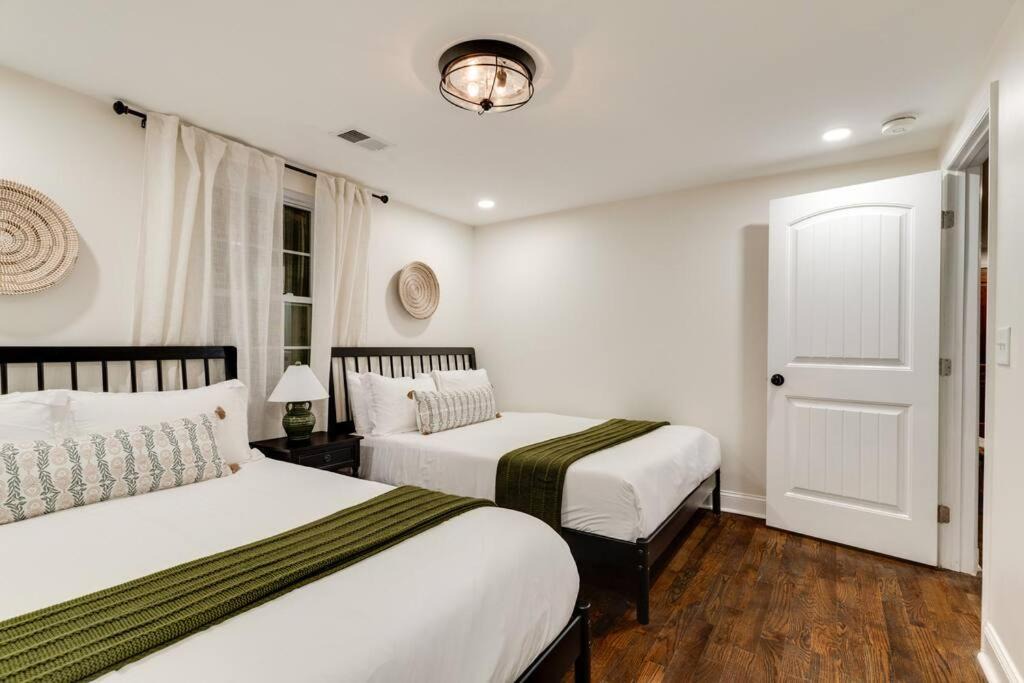 Photo of Bedroom in Greenwood