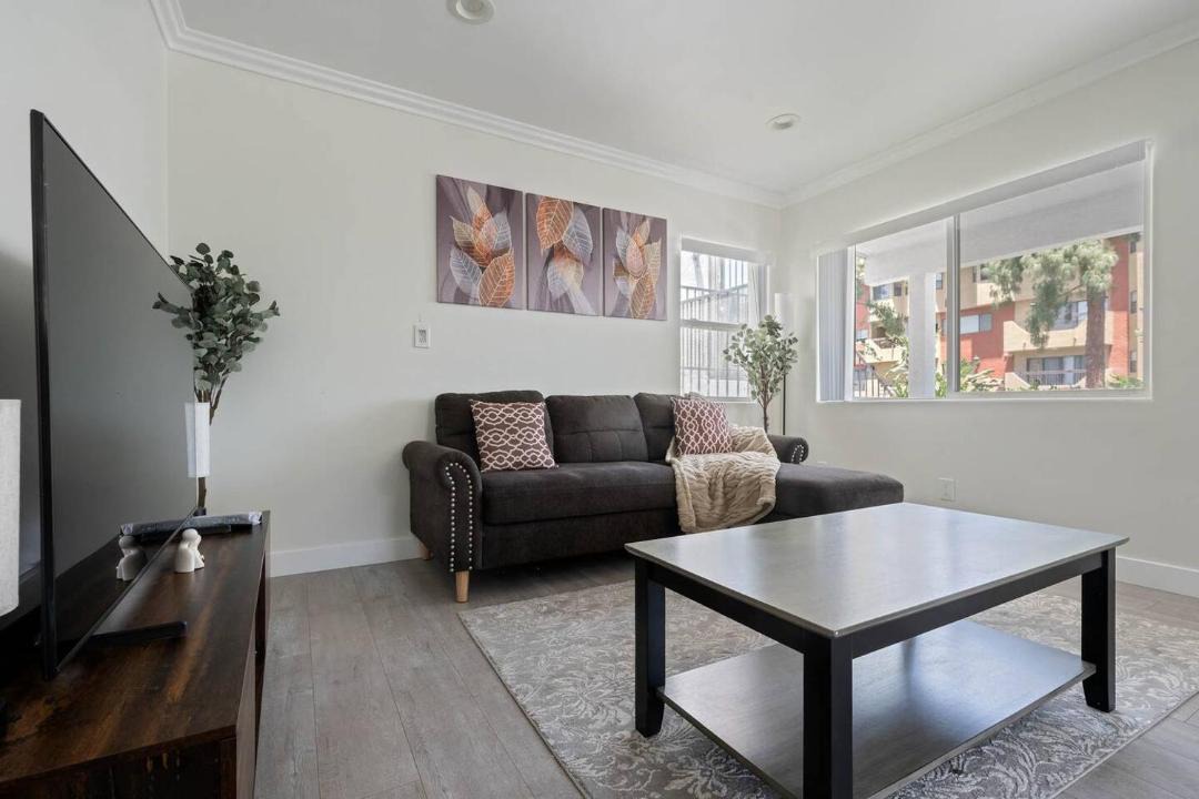 Photo of Livingroom in Burbank