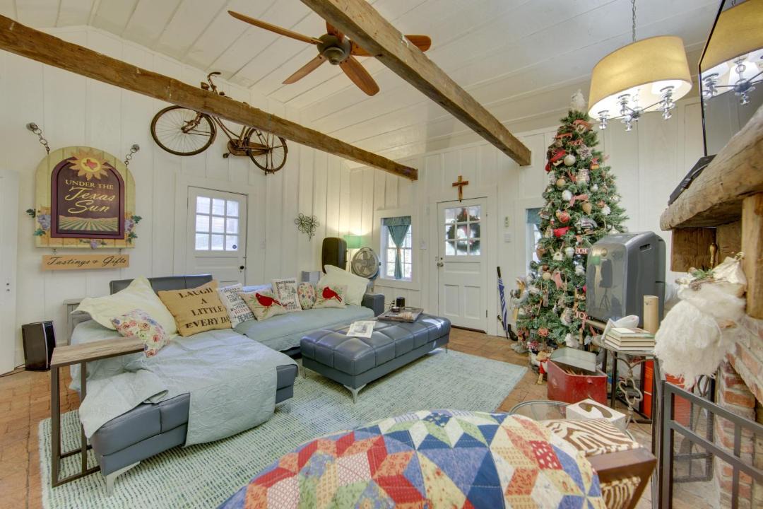 Photo of Livingroom in Marshall