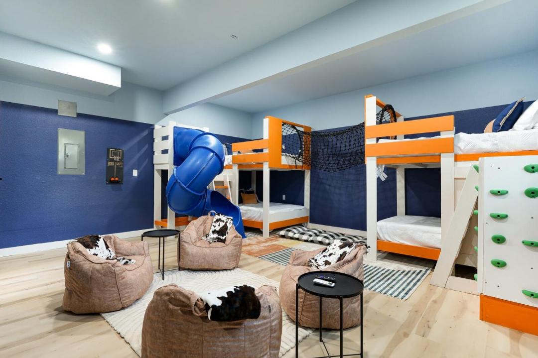 Photo of Bedroom in Vance Jackson