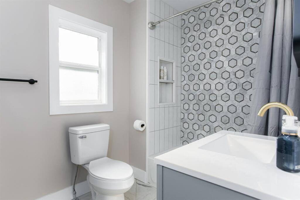 Photo of Bathroom in Roseland