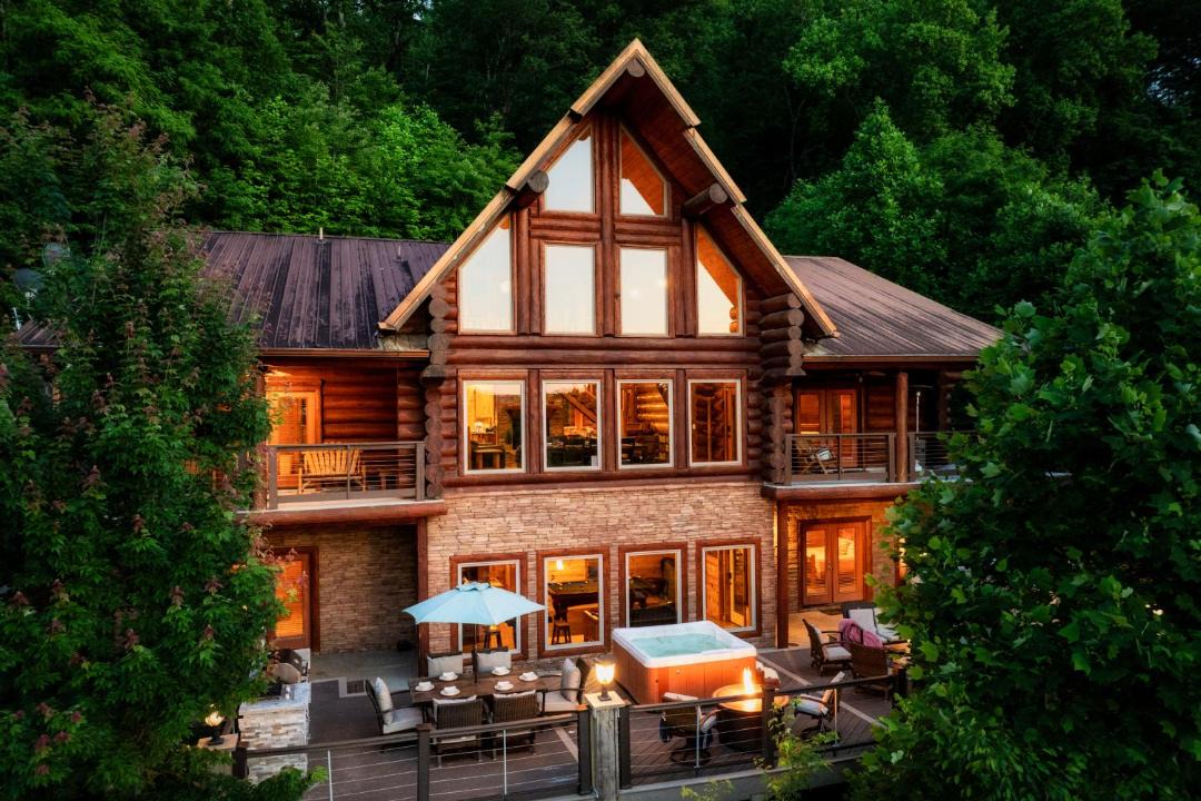 Photo of Others in Gatlinburg - Pigeon Forge