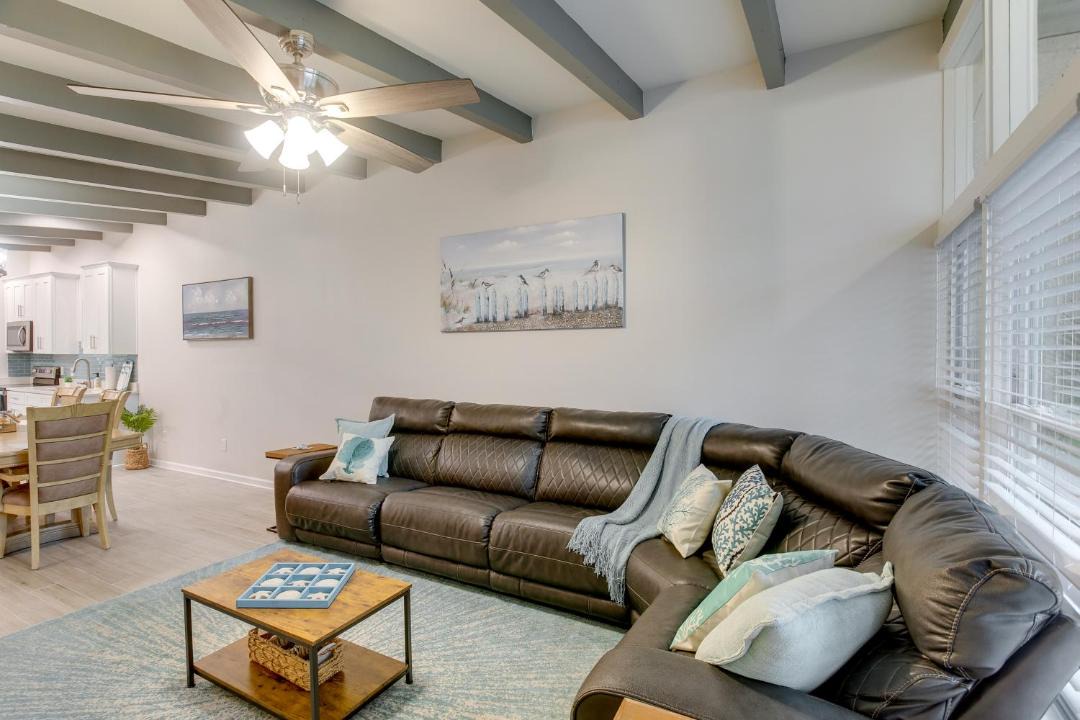 Photo of Livingroom in Jekyll Island