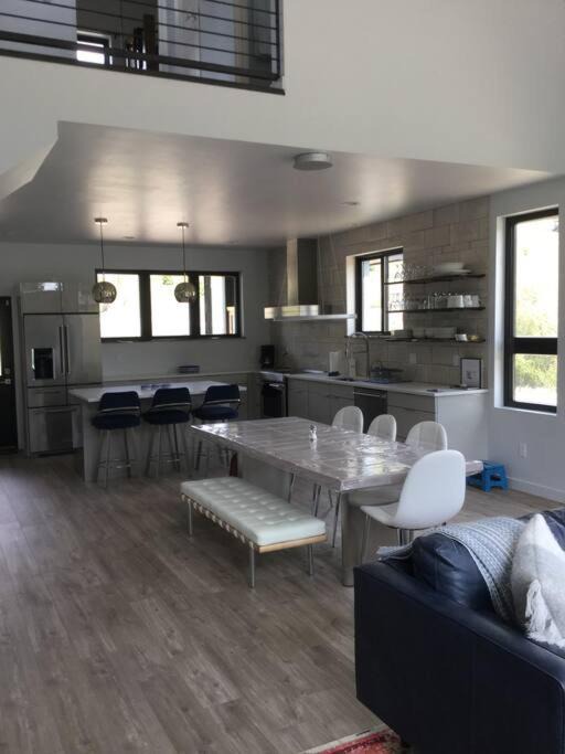 Photo of Livingroom in Silverton
