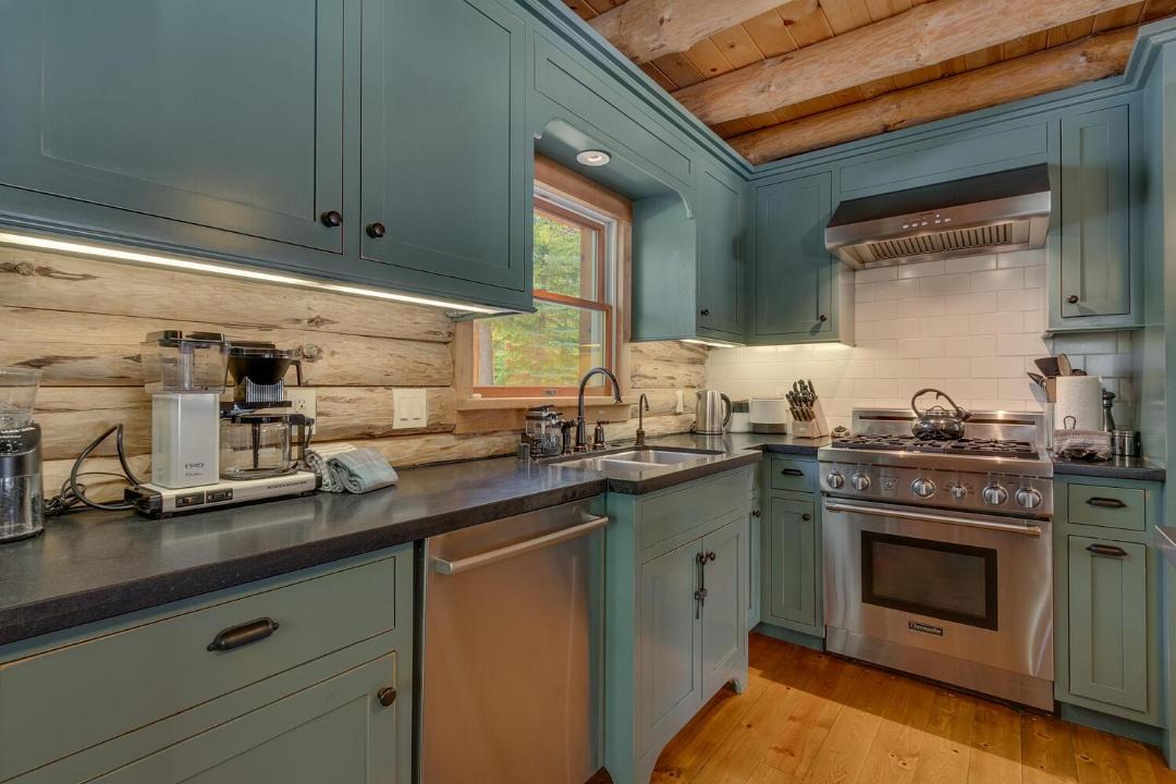 Photo of Kitchen in Tahoma