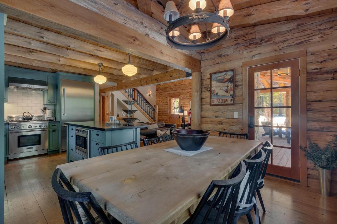 Photo of Livingroom in Tahoma
