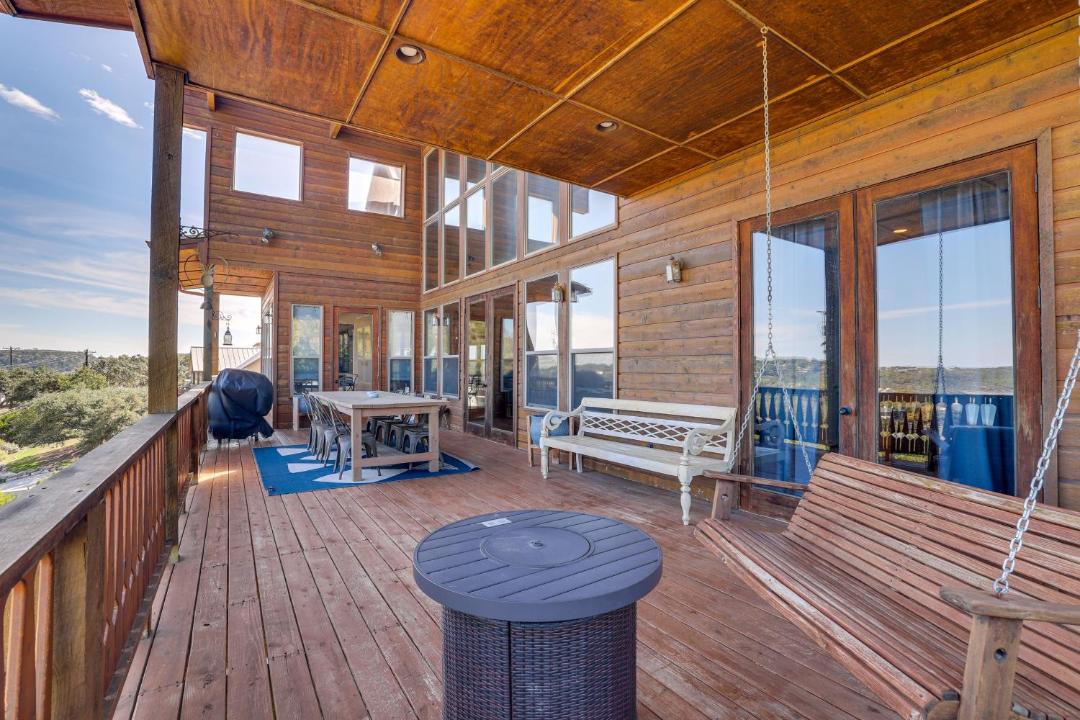 Photo of Patio Balcony in Canyon Lake