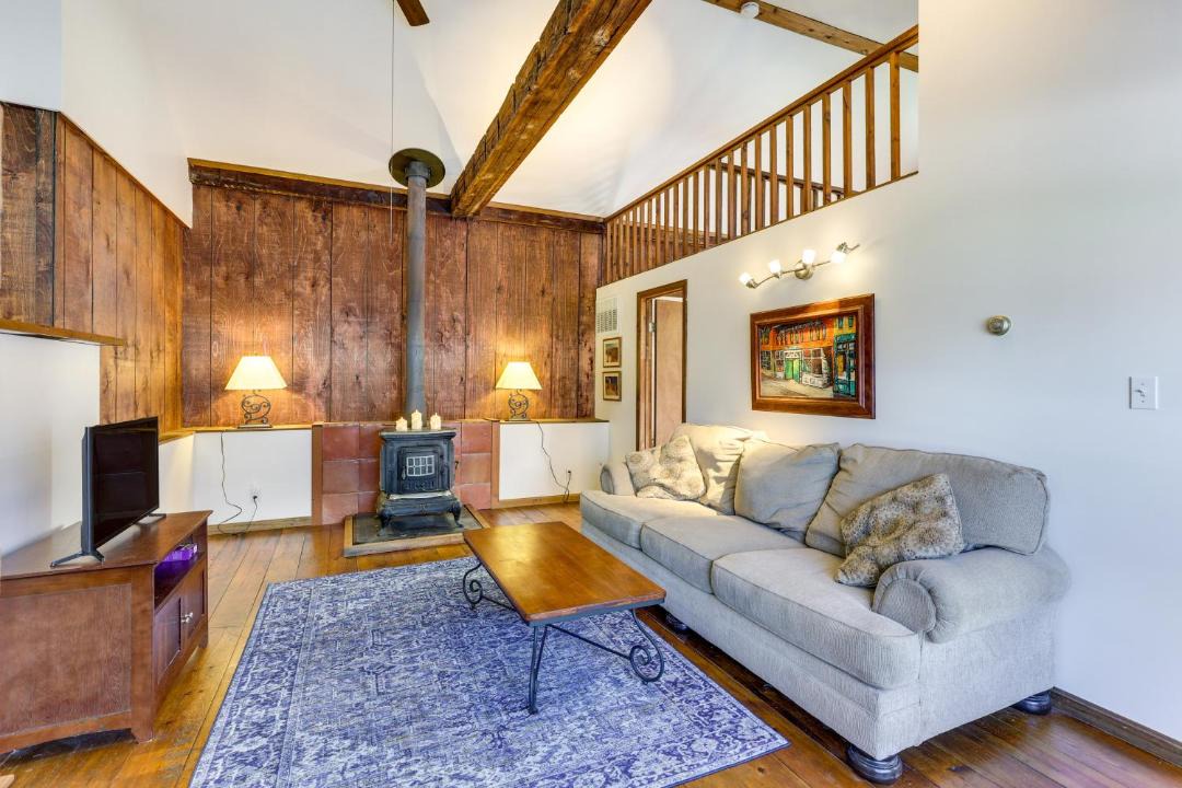 Photo of Livingroom in Wayland