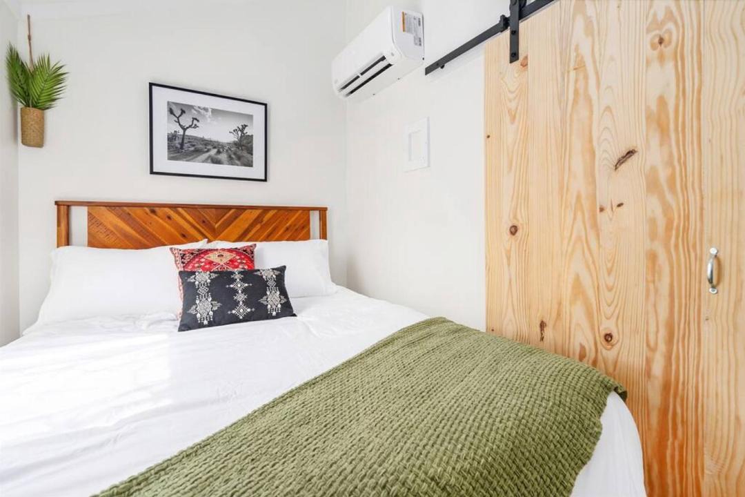 Photo of Bedroom in Guntersville