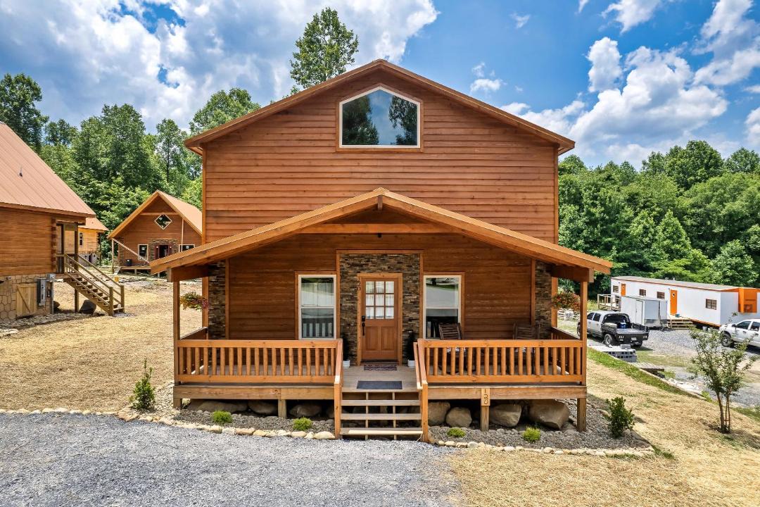 Photo of Others in White Oak Lodge