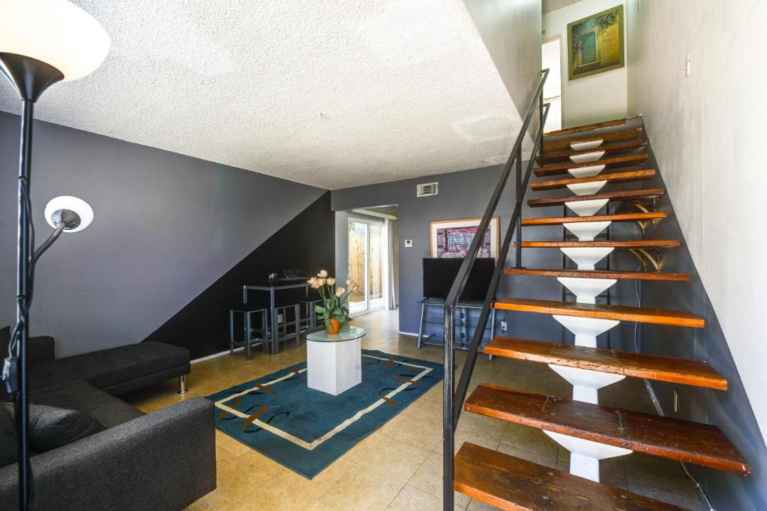 Photo of Livingroom in NoHo Arts District