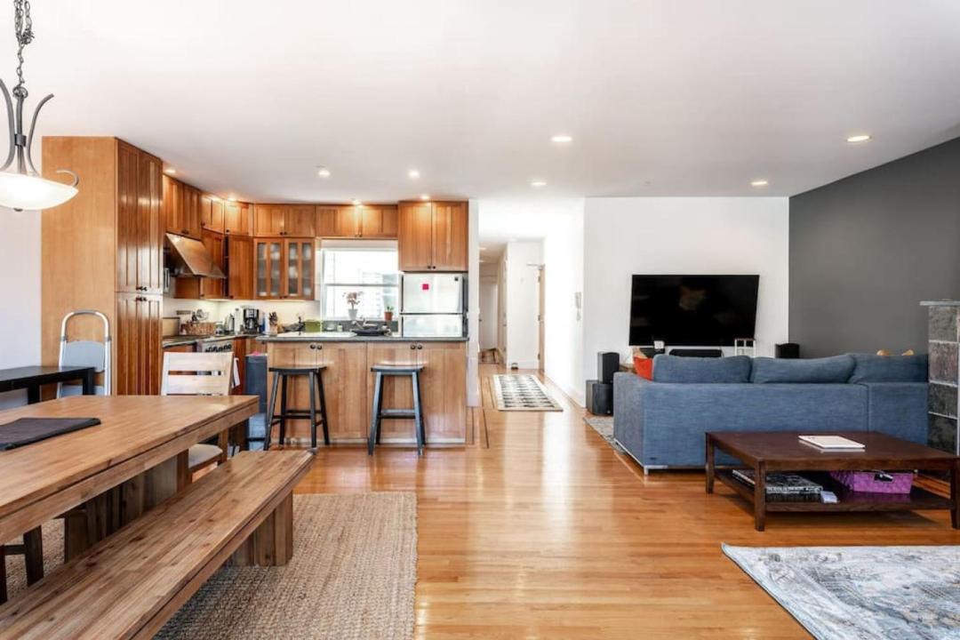 Photo of Livingroom in Inner Mission