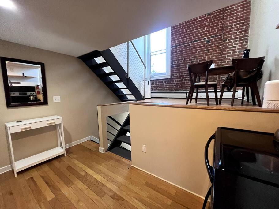 Photo of Livingroom in Ballpark