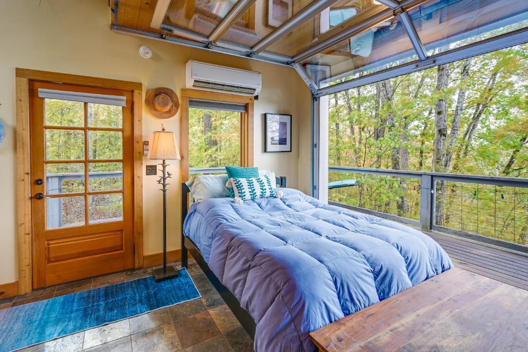 Photo of Bedroom in Stokes