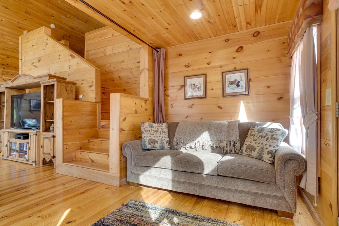 Photo of Livingroom in Clayton