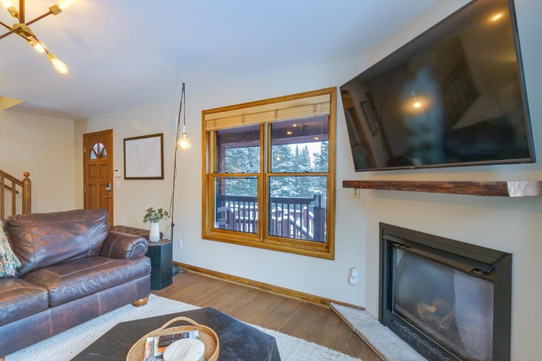 Photo of Livingroom in Quandary Village