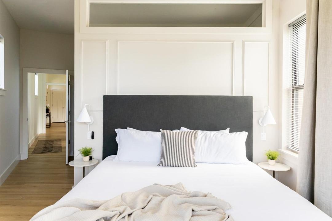 Photo of Bedroom in Hillsboro Village