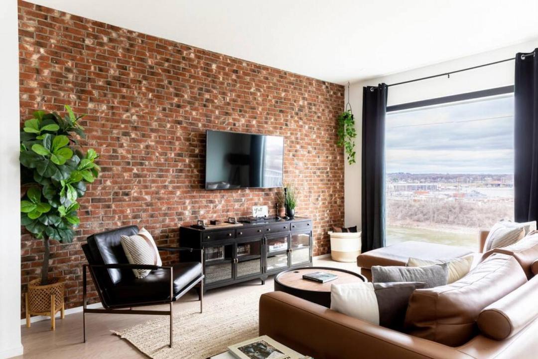 Photo of Livingroom in North Capitol