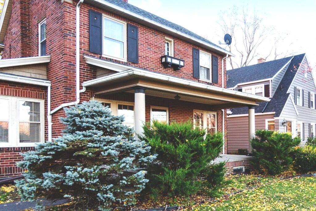 Photo of Buildings in Ottawa Hills