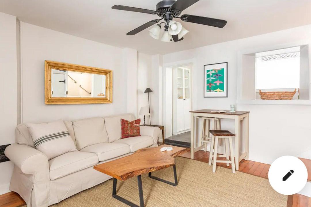 Photo of Livingroom in Manayunk