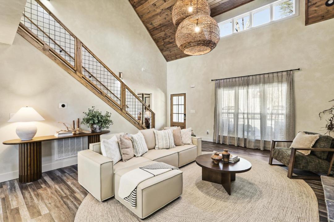 Photo of Livingroom in Ellijay