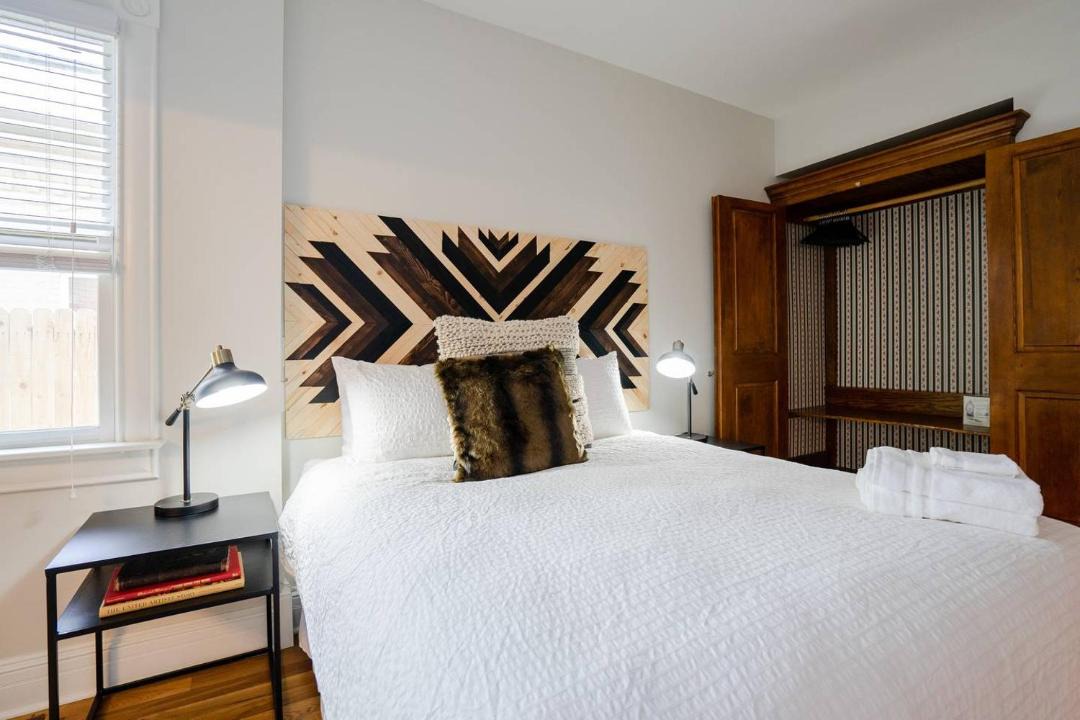 Photo of Bedroom in Five Points