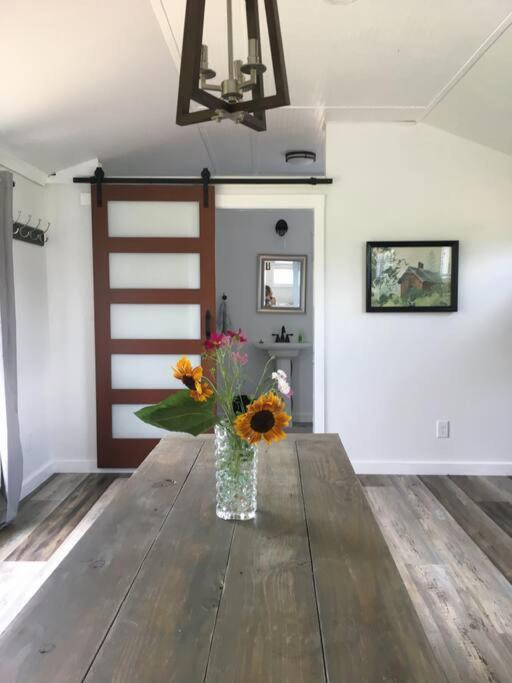 Photo of Livingroom in Mount Airy