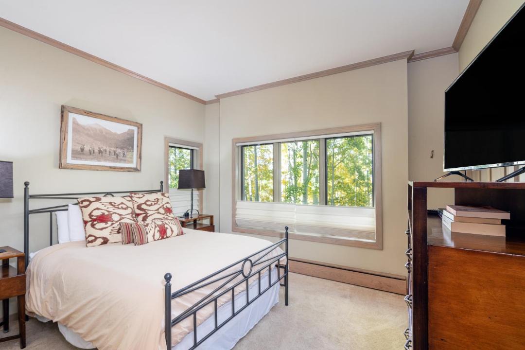 Photo of Bedroom in Mountain Village