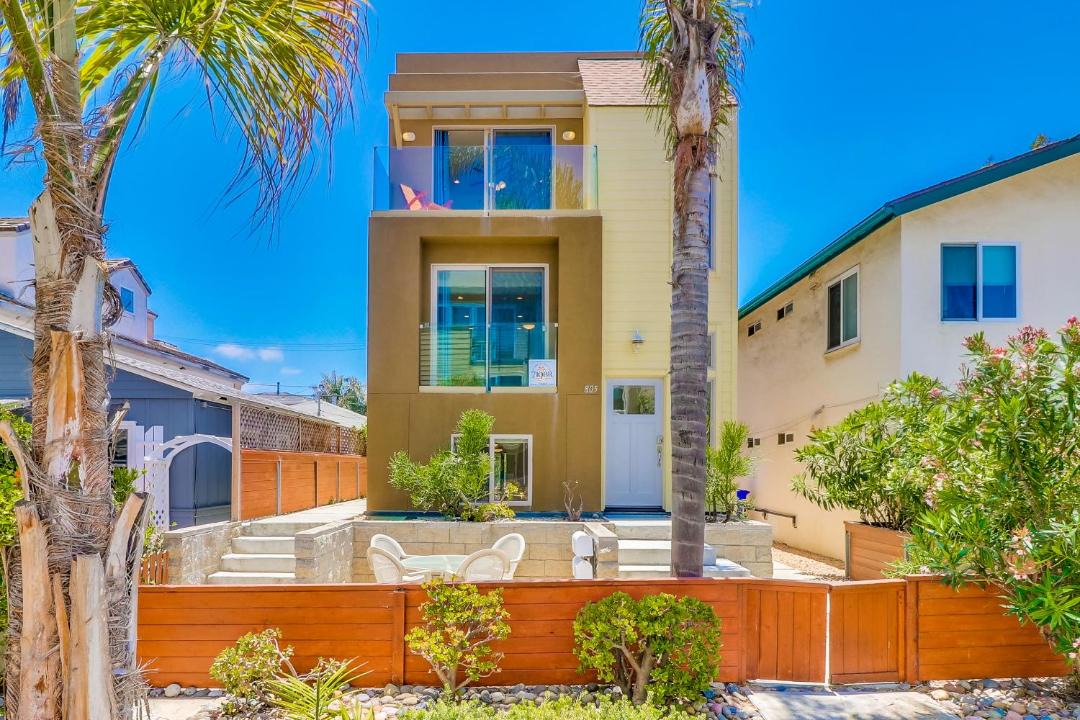 Photo of Buildings in Mission Beach