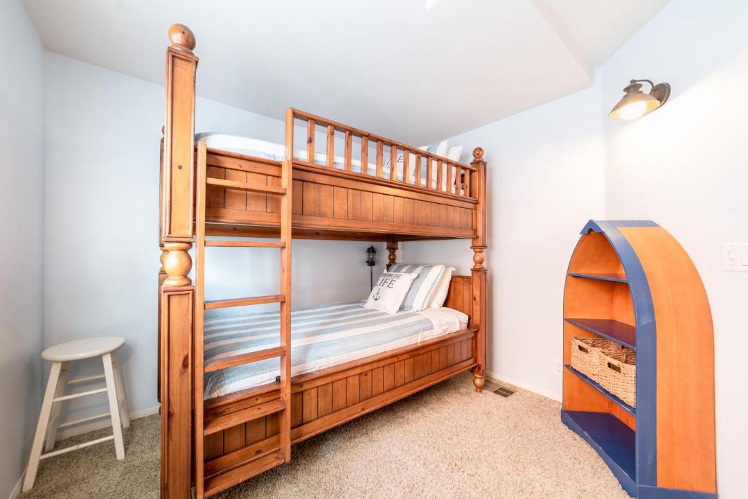 Photo of Bedroom in Mission Beach
