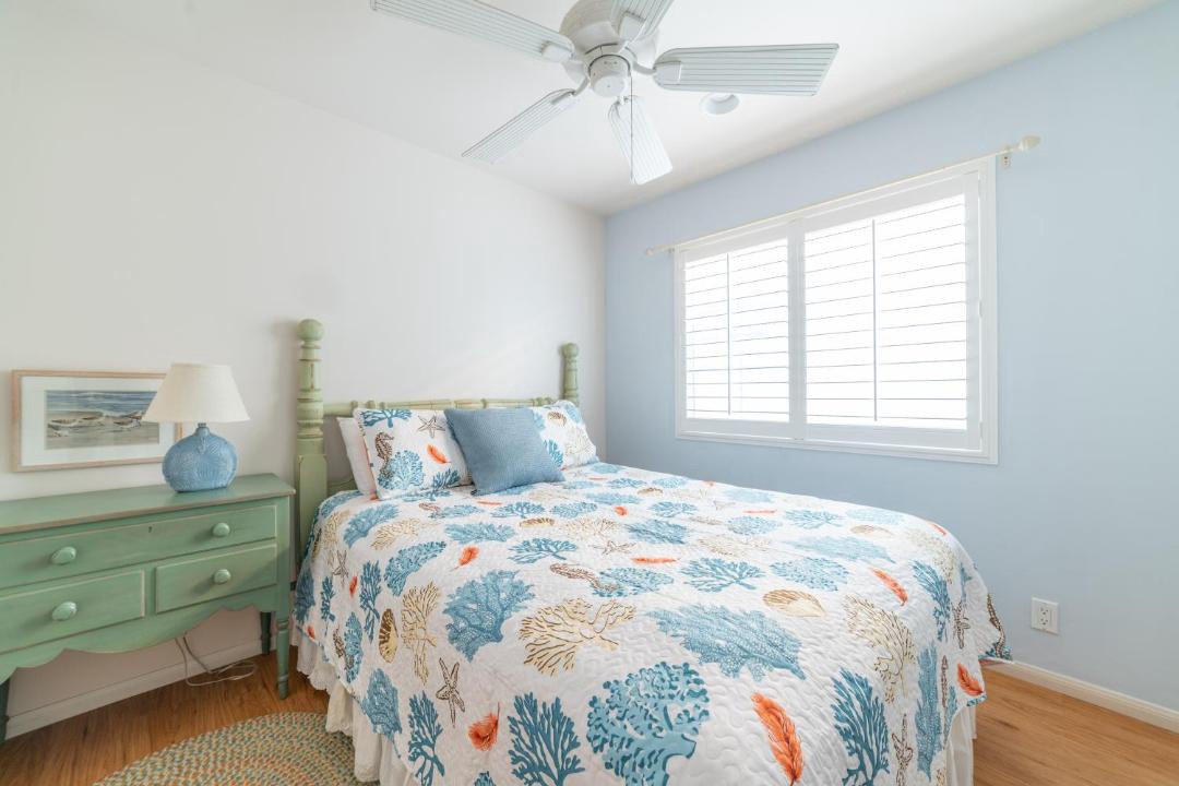 Photo of Bedroom in Mission Beach