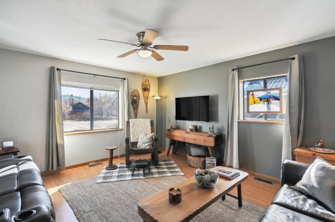 Photo of Livingroom in Chama