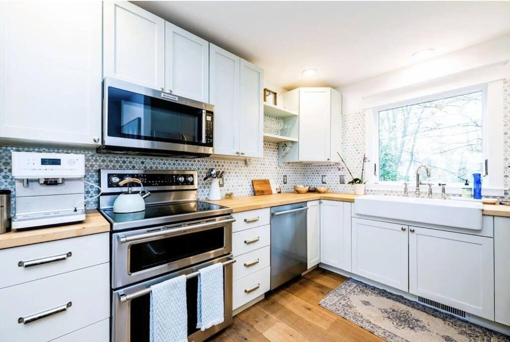 Photo of Kitchen in Miami Park