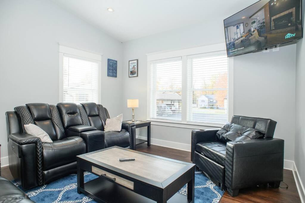 Photo of Others in Hillsmere Shores