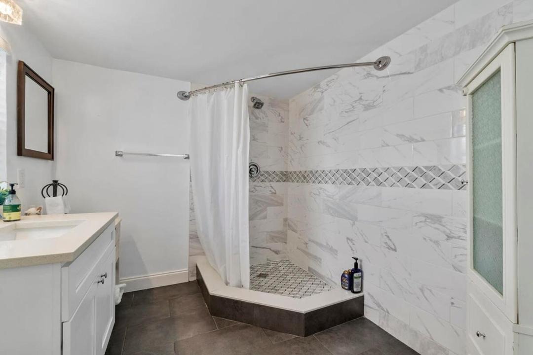 Photo of Bathroom in Dolphin Isles