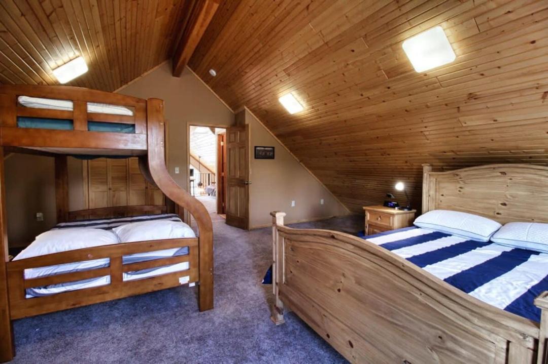 Photo of Bedroom in Twin Lakes