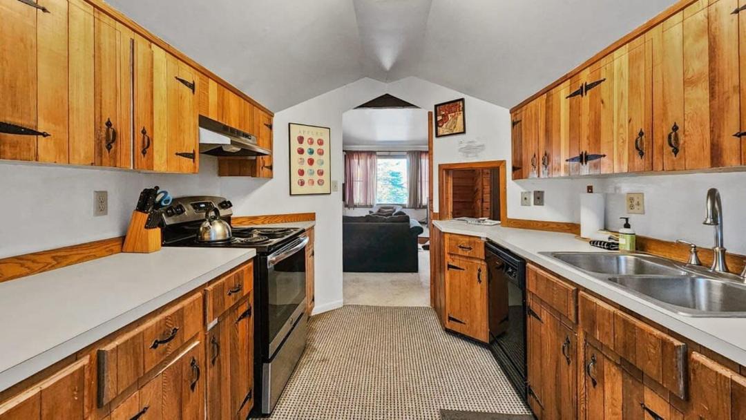 Photo of Kitchen in Summit Cove